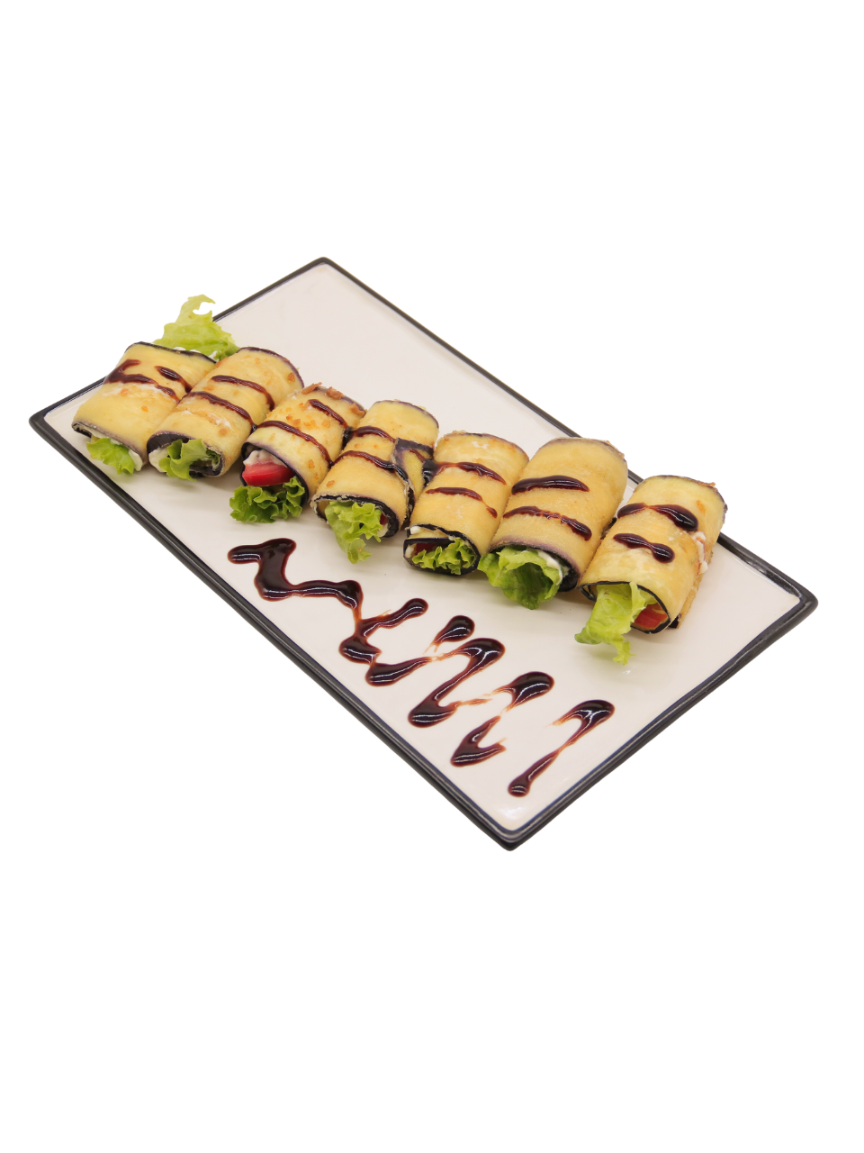 Рулет из баклажана с соусом