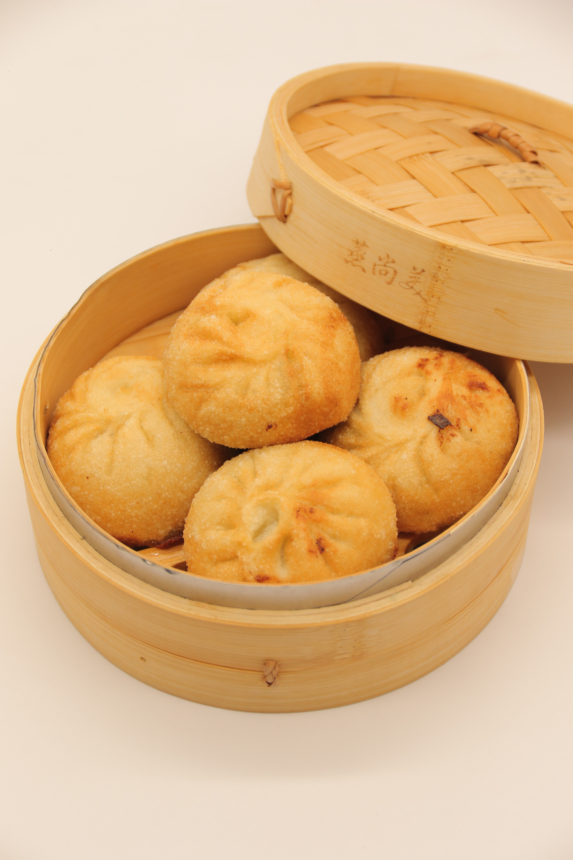 Жареные дрожжевые манты 油炸包子