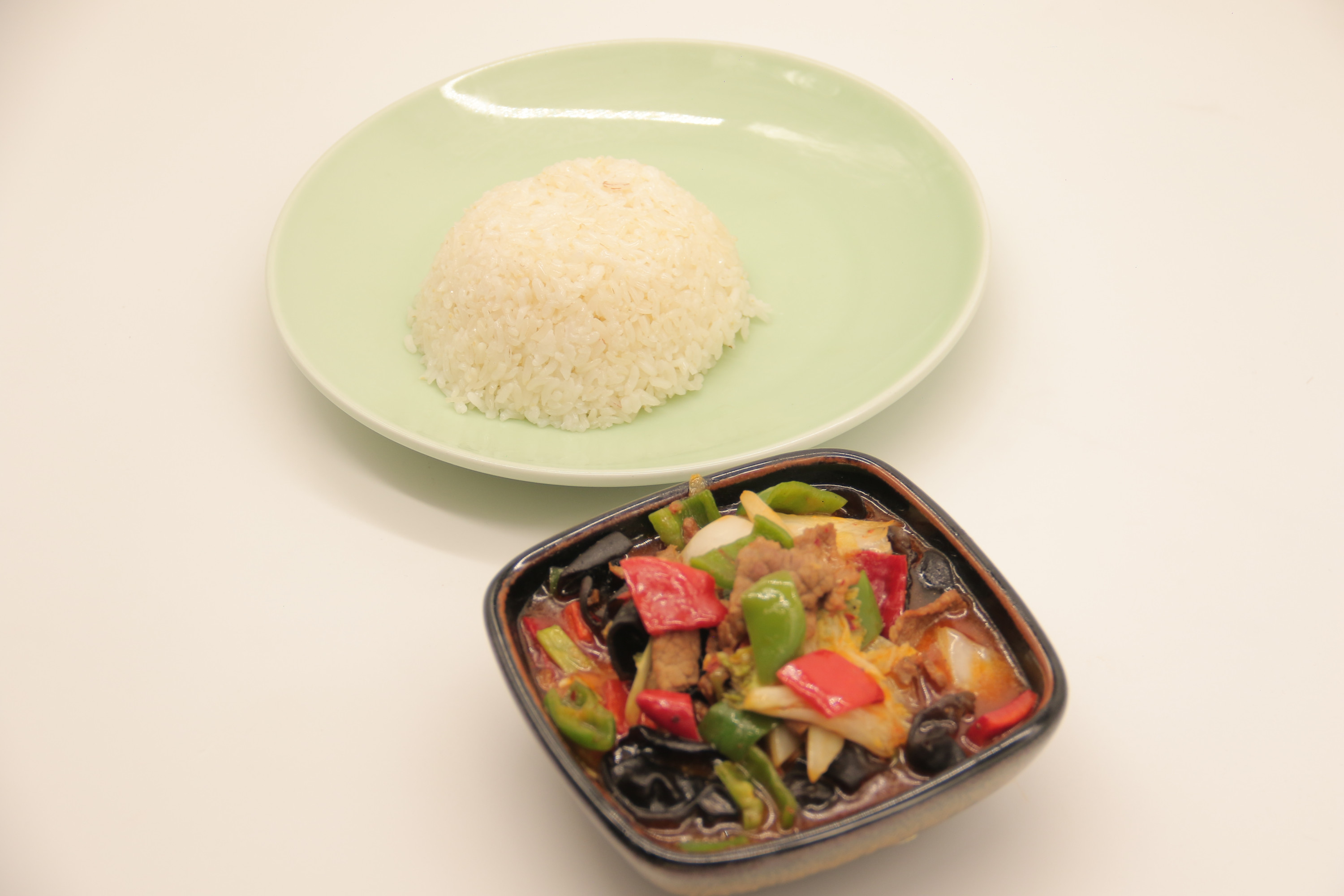 Гуйру  с рисом  过油肉米饭