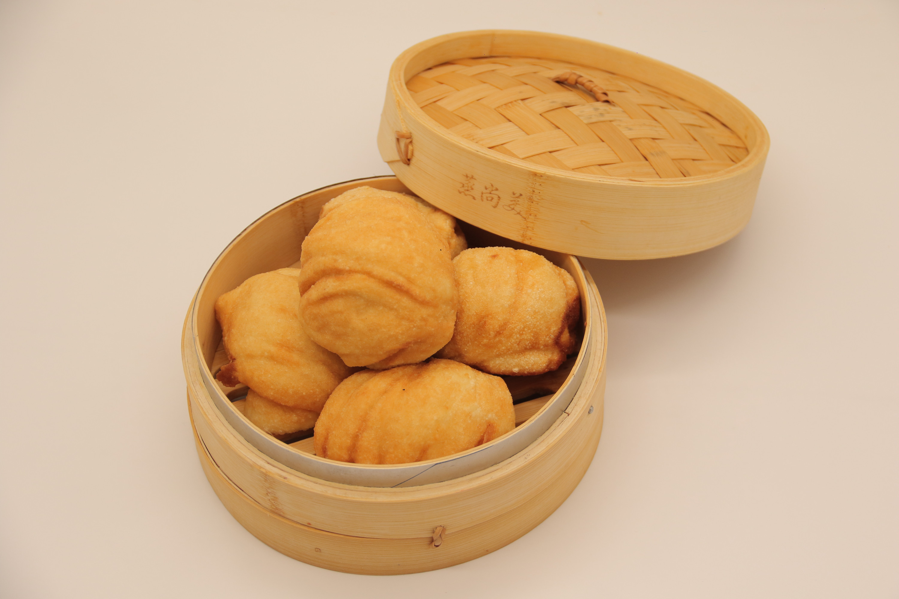 Китайские жареные булочки «Хуацзюань»油炸花卷